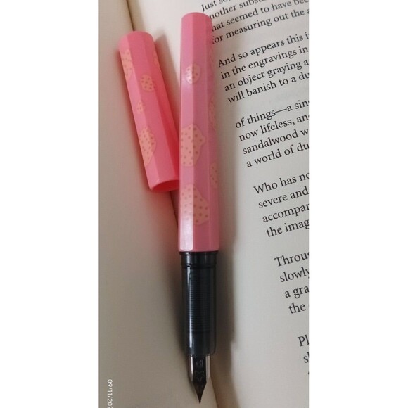 Pink cow Fountain Pen .3 mm nib - Picture 5 of 11